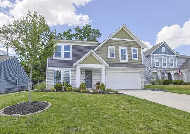 2nd image of 1327 Meadowcrest Cir, Independence, KY 41051 | MLS# 645058