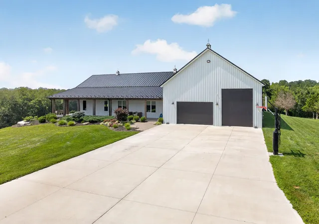 Photo 3 of Single family home for sale at 2919 Highway 16, Glencoe, KY 41046 | MLS# 645065 | Listing updated on 2026-07-27