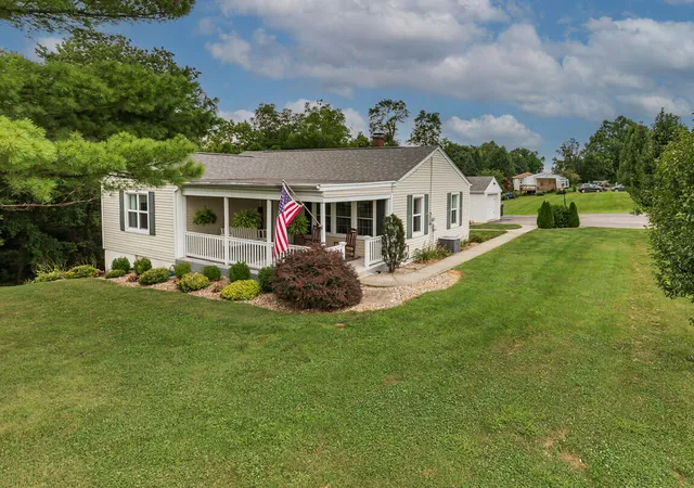 1st image of 12011 Don St, Walton, KY 41094 | MLS# 645090