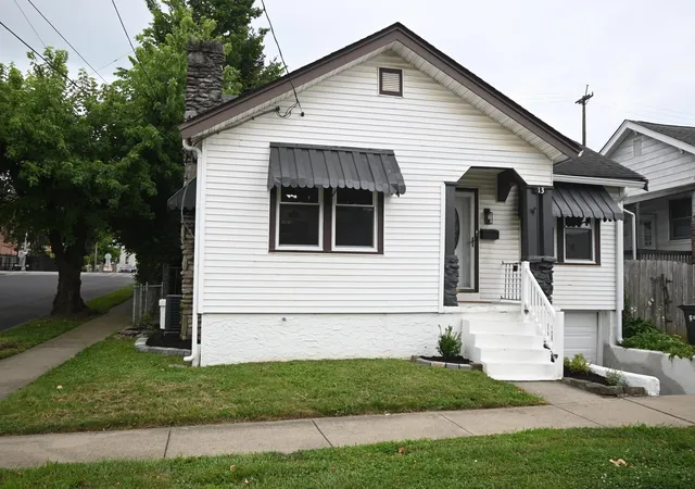 2nd image of 13 E 35th St, Covington, KY 41015 | MLS# 645083