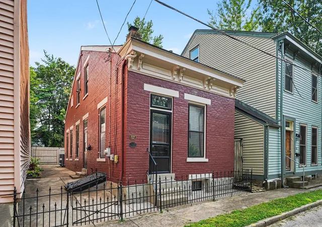 Photo 1 of Single family home for sale at 239 Kentucky Ave, Covington, KY 41011 | MLS# 645080 | Listing updated on 2026-08-30