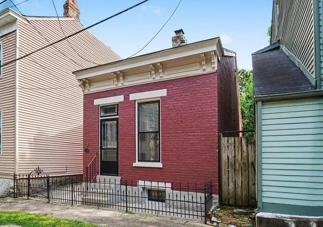 Photo 4 of Single family home for sale at 239 Kentucky Ave, Covington, KY 41011 | MLS# 645080 | Listing updated on 2026-08-30