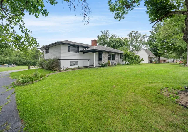 Single family home for sale at 709 Losey Rd, Alexandria, KY 41001 | MLS# 645077