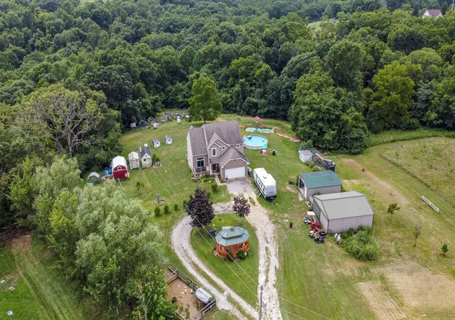 Photo 2 of Single family home for sale at 655 Roberts Ln, Glencoe, KY 41046 | MLS# 645278 | Listing updated on 2026-08-09