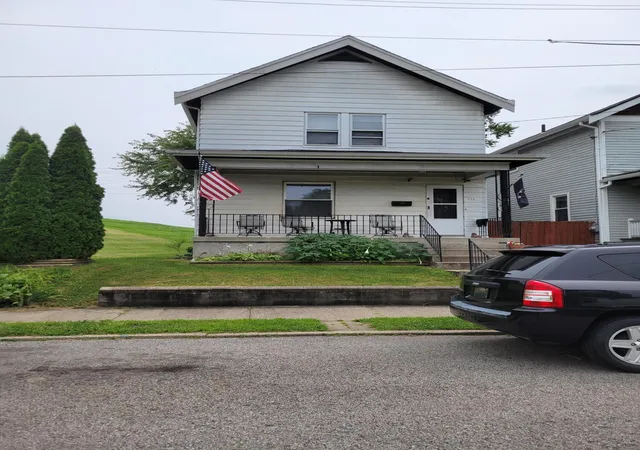 3rd image of 715 Delmar Pl, Covington, KY 41014 | MLS# 645115