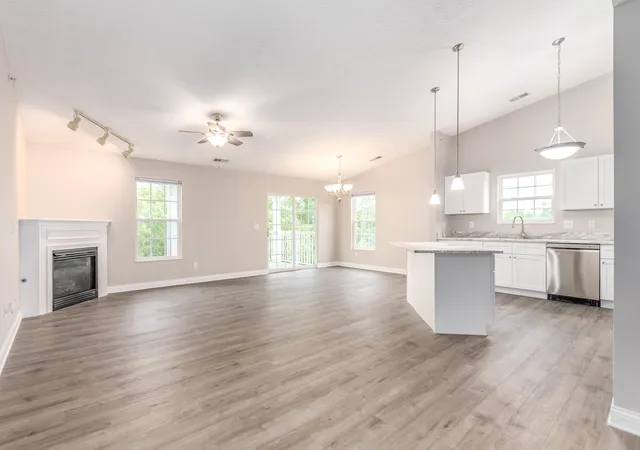 1st image of 1118 Periwinkle Dr #1118, Florence, KY 41042 | MLS# 645128