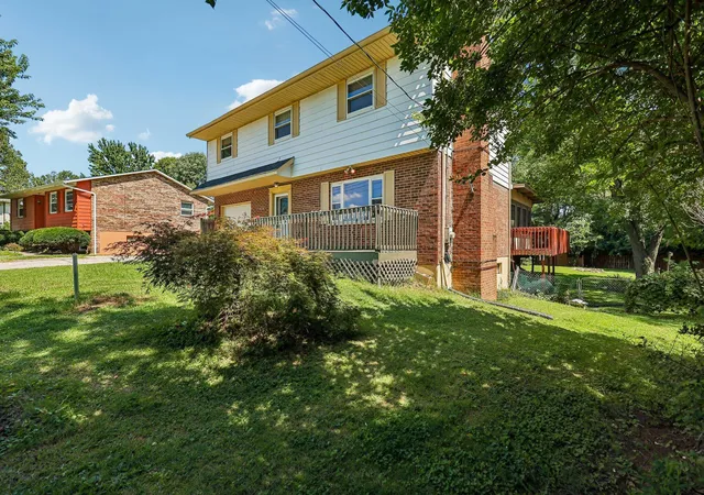 2nd image of 10066 Squire Dr, Florence, KY 41042 | MLS# 645463