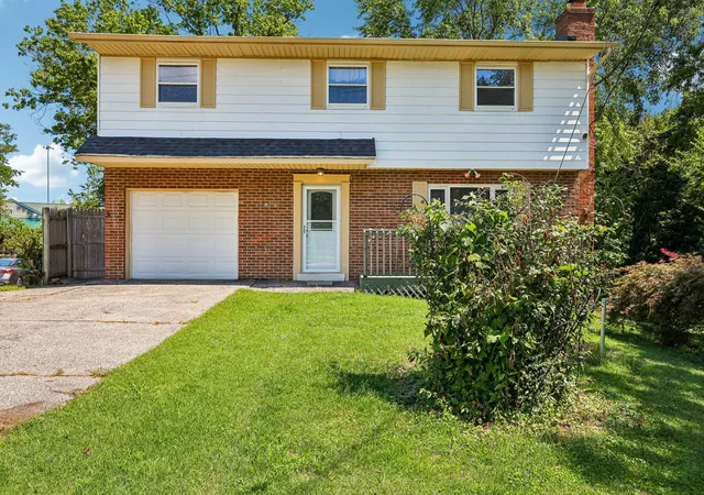 3rd image of 10066 Squire Dr, Florence, KY 41042 | MLS# 645463