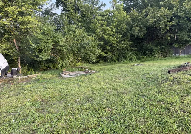 Photo 2 of Sale Pending at 342 Lehman Dr, De Mossville, KY 41033 | MLS# 645160 | Listing updated on 2026-10-08