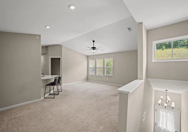 Listing Photo 5 - Condo for sale in building located at 7745 Devonshire Dr, Alexandria, KY 41001