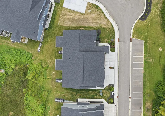 Photo 34 of Condo for sale at 592 Foxhill Dr, Crescent Springs, KY 41017 | MLS# 646046 | Listing updated on 2026-09-10