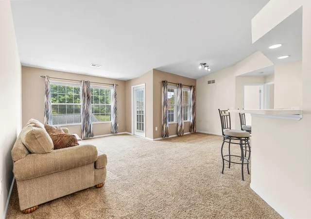 4th image of 562 Fawn Run Dr, Newport, KY 41076 | MLS# 645215