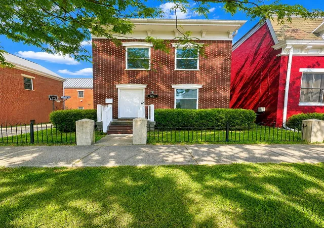 Photo 1 of Single family home for sale at 809 Isabella St, Newport, KY 41071 | MLS# 645170 | Listing updated on 2026-09-17