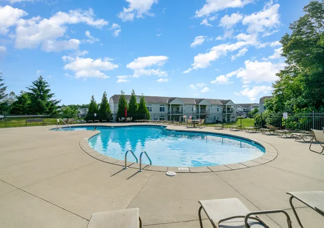 2nd image of 2396 Paragon Mill Dr, Burlington, KY 41005