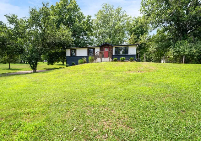 Photo 1 of Sale Pending at 10321 Madonna Dr, Alexandria, KY 41001 | MLS# 645300 | Listing updated on 2026-09-11