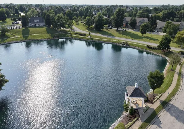 2nd image of 1604 Ashley Ct, Florence, KY 41042