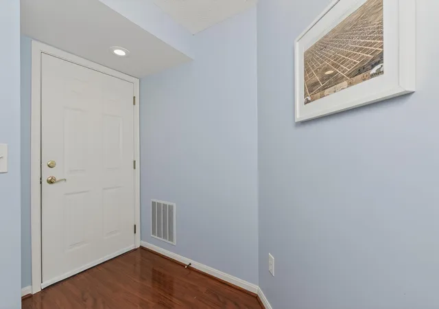 image of 1604 Ashley Ct #201, Florence, KY 41042 | MLS# 645203