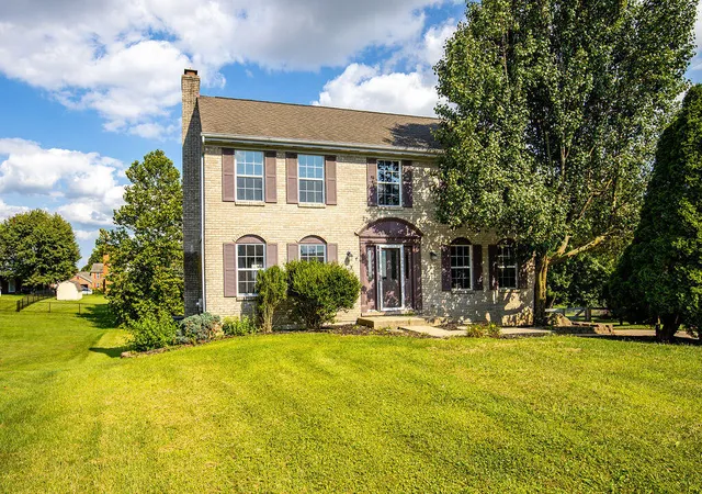 Photo 3 of Single family home for sale at 6530 Knob Ct, Florence, KY 41042 | MLS# 645270 | Listing updated on 2026-08-01