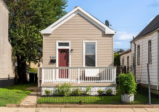 2nd image of 420 W 9th St, Newport, KY 41071 | MLS# 645243