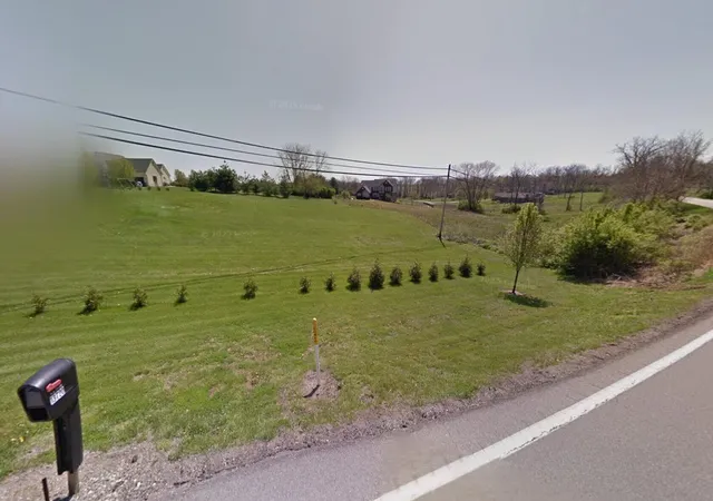 2nd image of 13800 Stablegate Dr, Walton, KY 41094 | MLS# 645251