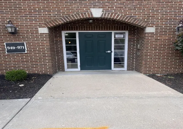2nd image of 955 Mistflower Ln, Florence, KY 41042 | MLS# 645260