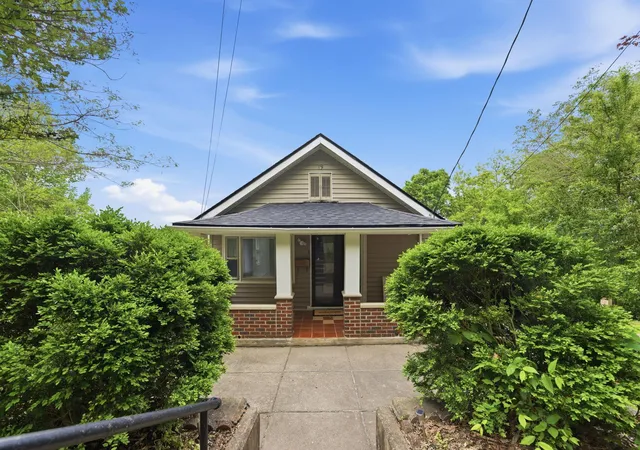 Photo 1 of Single family home for sale at 19 E 6th Street, Maysville, KY 41056 | MLS# 645527 | Listing updated on 2026-09-13