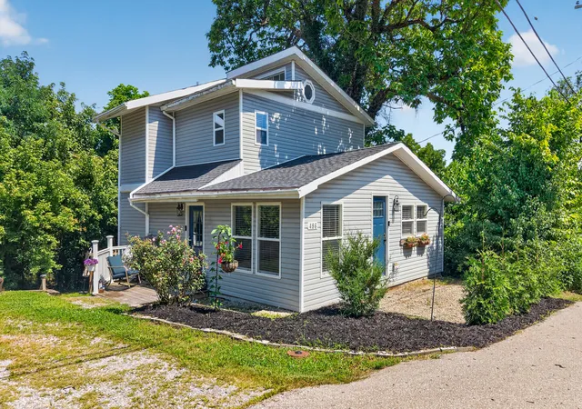 1st image of 486 Forest Rd, Covington, KY 41015 | MLS# 645402
