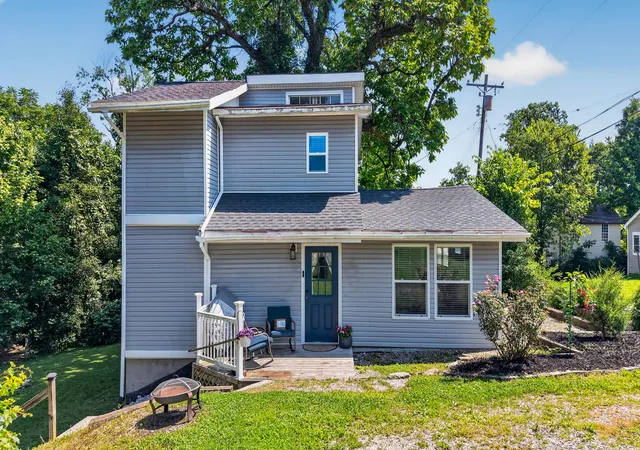 3rd image of 486 Forest Rd, Covington, KY 41015 | MLS# 645402