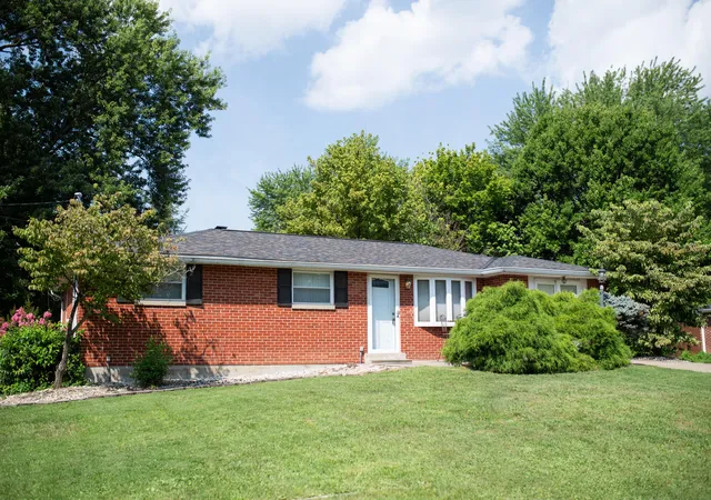 Photo 1 of Sale Pending at 14 Lacresta Dr, Florence, KY 41042 | MLS# 645280 | Listing updated on 2026-08-07