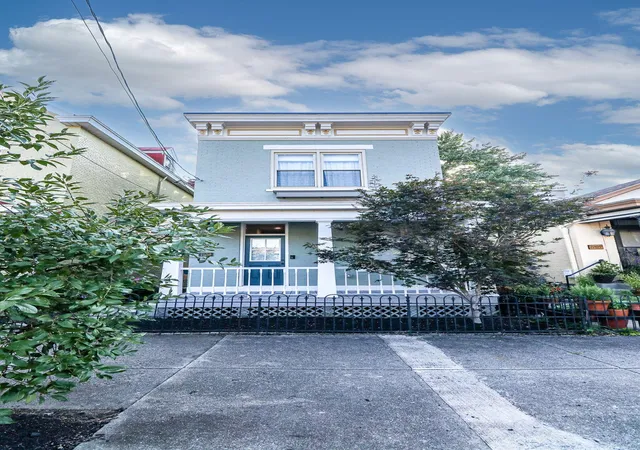 1st image of 1109 Lee St, Covington, KY 41011 | MLS# 645313