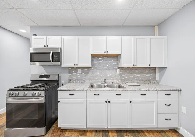 Photo 3 of Multi family home for sale at 826 Saratoga St, Newport, KY 41071 | MLS# 645334 | Listing updated on 2026-10-09