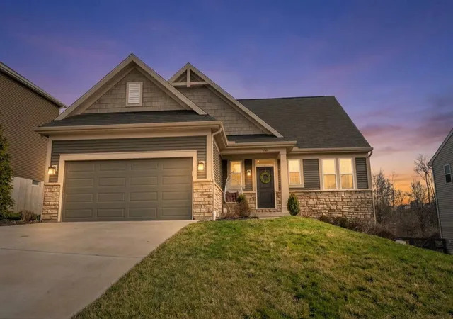 2nd image of 9964 Meadow Glen Dr, Independence, KY 41051 | MLS# 645307