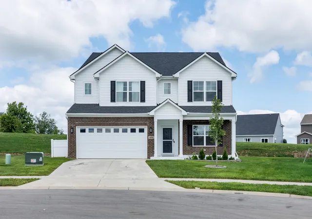 Photo 1 of Single family home for sale at 4266 Tingle Dr, Shelbyville, KY 40065 | MLS# 645342 | Listing updated on 2026-09-09