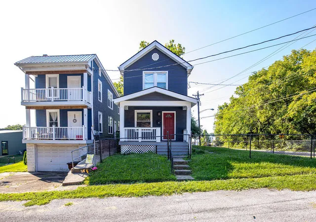 1st image of 1 Fayette St, Covington, KY 41014 | MLS# 645458