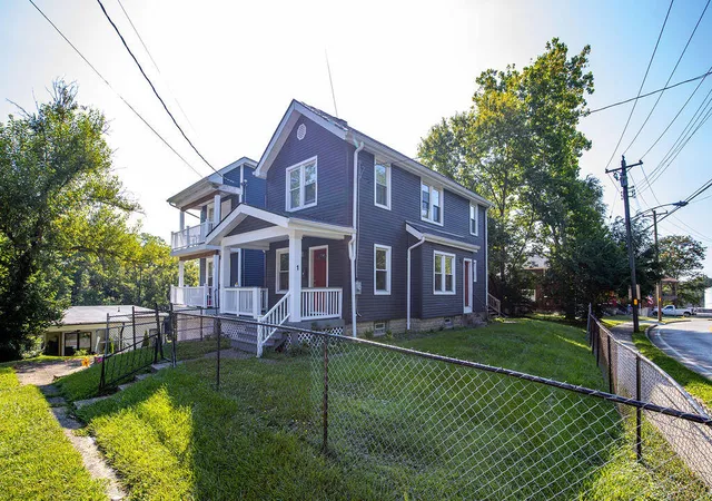 3rd image of 1 Fayette St, Covington, KY 41014 | MLS# 645458