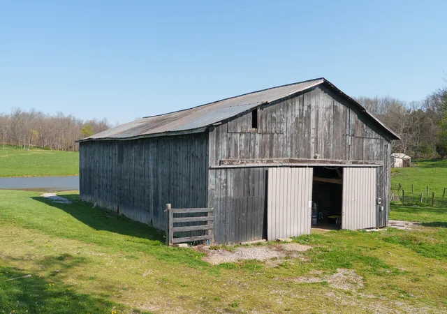 Photo 4 of House for sale at 1810 Twin Crk Rd, Sadieville, KY 40370 | MLS# 645345 | Listing updated on 2026-09-10