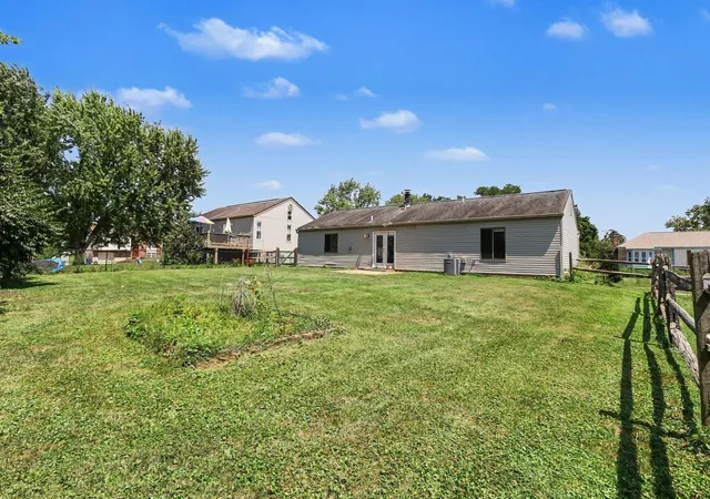 2nd image of 4119 Circlewood Dr Dr, Erlanger, KY 41018 | MLS# 645415