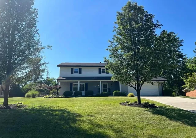 Photo 2 of Sale Pending at 114 Vernon Dr, Crestview Hills, KY 41017 | MLS# 645395 | Listing updated on 2026-08-12