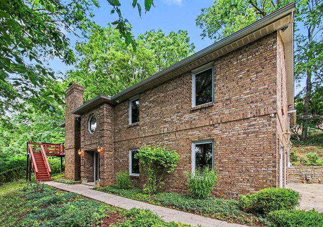 Photo 2 of Single family home for sale at 829 Lincoln Rd, Bellevue, KY 41073 | MLS# 645379 | Listing updated on 2026-09-06