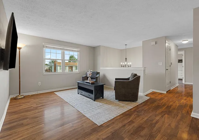 2nd image of 2216 Janes Ln, Covington, KY 41011 | MLS# 645410