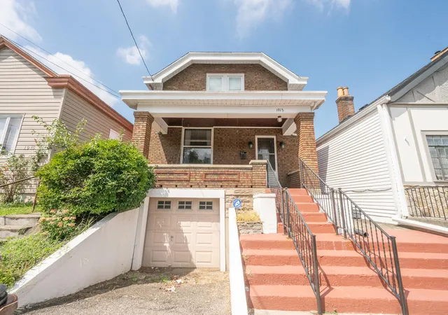 1st image of 1913 Garrard St, Covington, KY 41014 | MLS# 645396