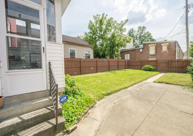 4th image of 1913 Garrard St, Covington, KY 41014 | MLS# 645396