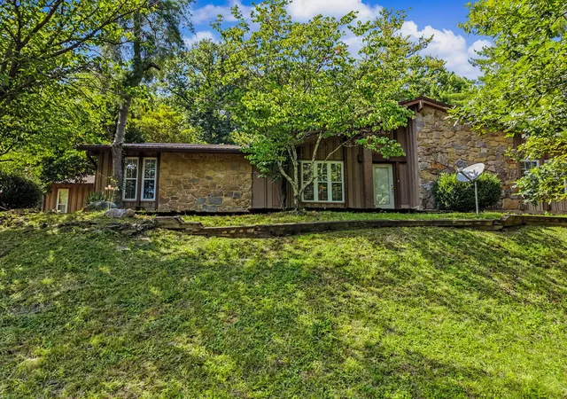 Photo 2 of Single family home for sale at 3574 Sparta Pike, Sparta, KY 41086 | MLS# 645418 | Listing updated on 2026-09-04