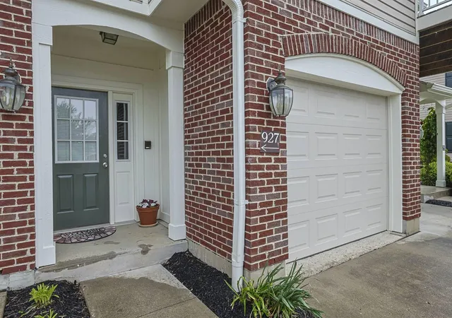 3rd image of 927 Summitridge Ln, Erlanger, KY 41018 | MLS# 645405
