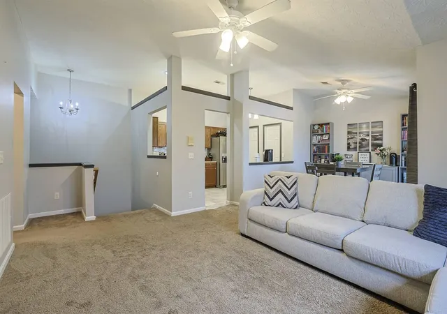 4th image of 927 Summitridge Ln, Erlanger, KY 41018 | MLS# 645405