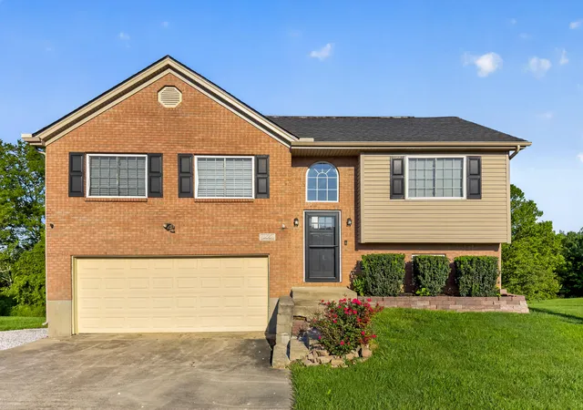 Photo 1 of Single family home for sale at 165 Ambassador Dr, Dry Ridge, KY 41035 | MLS# 645447 | Listing updated on 2026-09-14