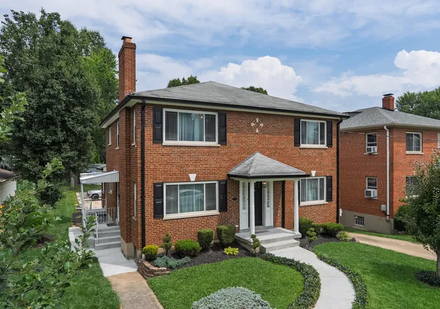 Photo 2 of Single family home for sale at 22 Highland Ave, Ft Mitchell, KY 41017 | MLS# 645471 | Listing updated on 2026-08-28