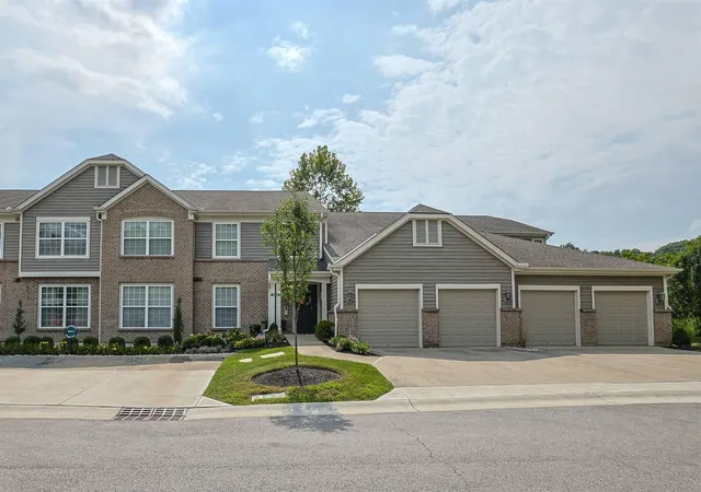 1st image of 2118 Castlebar Ct #104, Crescent Springs, KY 41017 | MLS# 645583