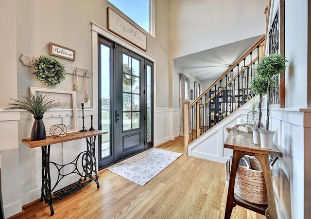2nd image of 631 Meadow Wood Dr, Crescent Springs, KY 41017 | MLS# 645861