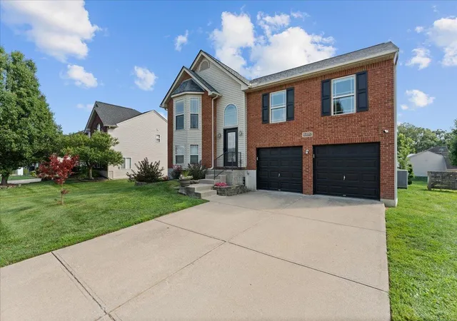 Photo 1 of Sale Pending at 6890 Gordon Blvd, Burlington, KY 41005 | MLS# 645488 | Listing updated on 2026-08-11